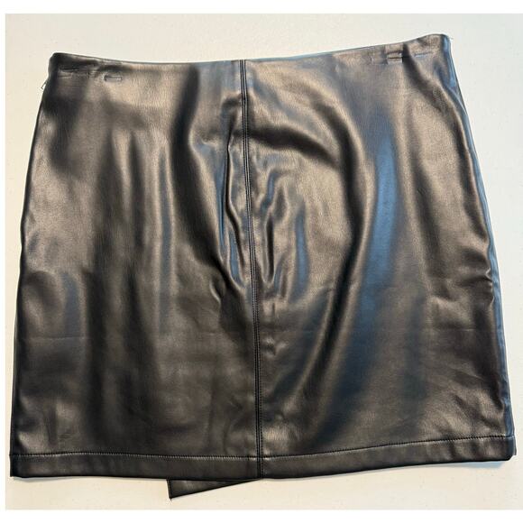 Lulus Tough Stuff Black Vegan Leather Skirts Size Medium - Picture 4 of 10